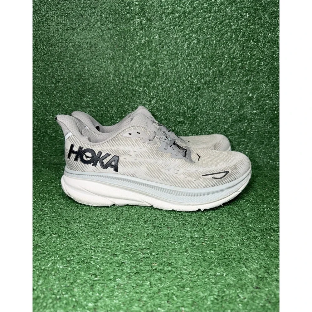 Hoka One One Clifton 9 Mens Size 11.5D Grey Running Shoes Athletic Gym Sneakers
